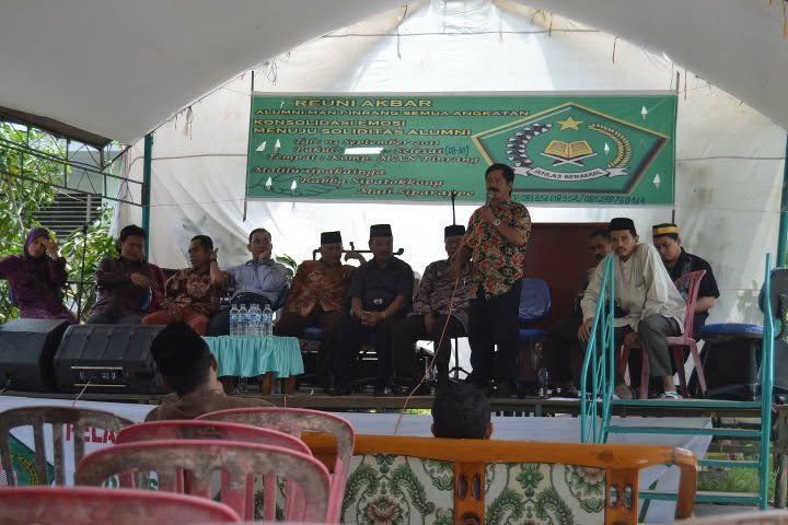 Momen Reuni