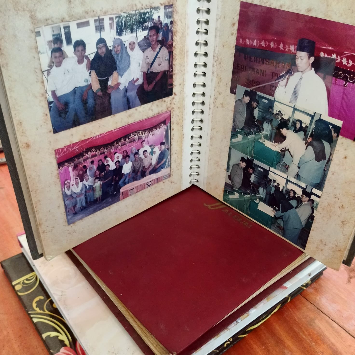 Buku Kenangan