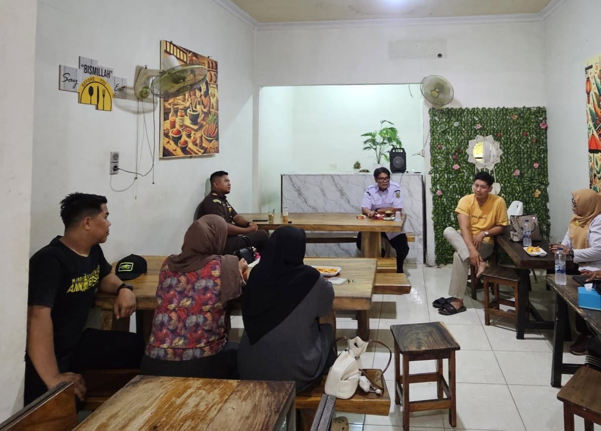 Diskusi hangat antara alumni dan siswa MAN Pinrang